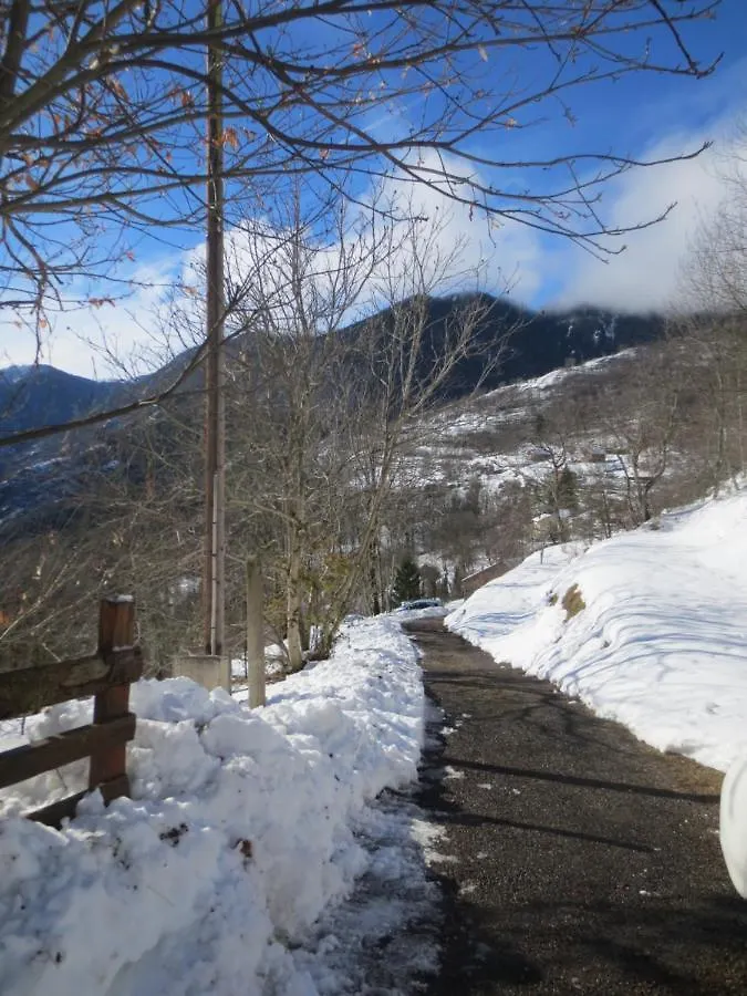 Le Chalet De Larcat